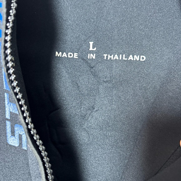 Turbulence Stearns Women’s Wetsuit- Black and Blue size L Preowned - Picture 11 of 11